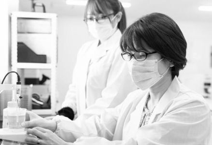 医薬品の研究開発（正社員紹介）